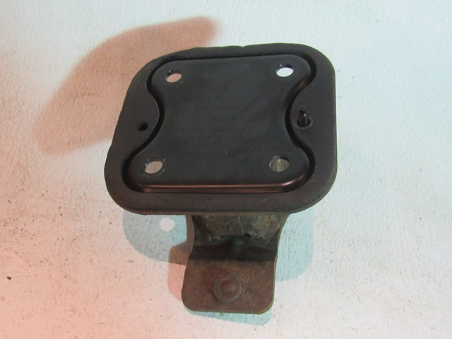 2006 BMW E60 M5 Rear LH Driver Bumper Reinforcement Mount