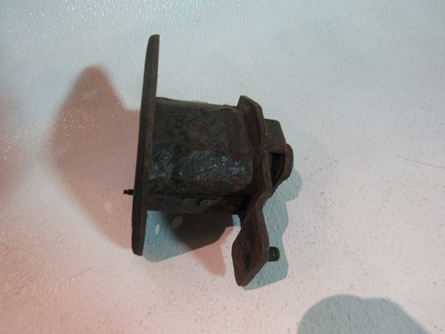 2006 BMW E60 M5 Rear RH Passenger Bumper Reinforcement Mount Bracket