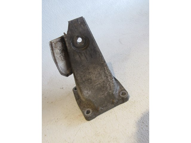 2006 BMW E60 M5 RH Passenger Engine Mount - Small Chip-See Photos