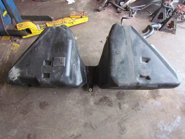 2006 BMW E60 M5 Fuel Tank Gas Tank w/Fuel Filler Neck 6974607