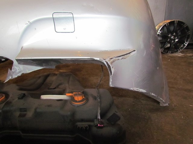 2006 BMW E60 M5 Rear Bumper-See Photos For Damage