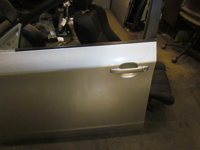 2010 Subaru WRX Hatchback LH Driver Front Door