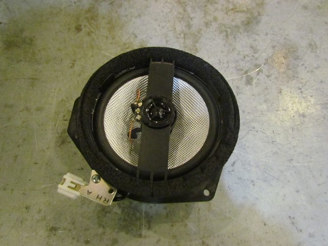 2010 Subaru WRX RH Passenger Front Door Speaker 86301FG040