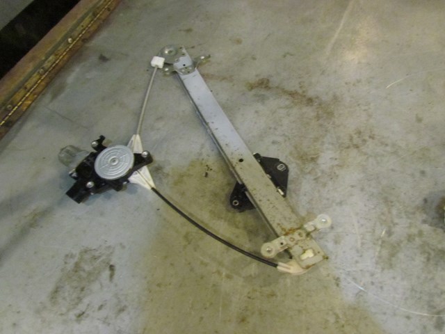 2010 Subaru WRX Front RH Passenger Window Motor