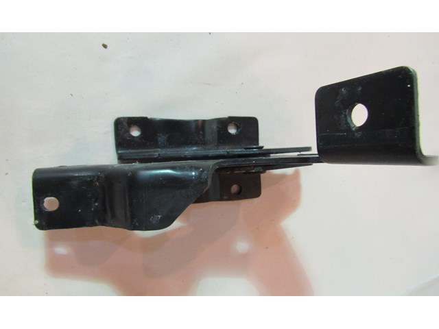 2010 Subaru WRX Hatchback Rear Seat Center Bracket