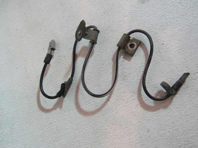 2010 Subaru WRX Front RH Passenger ABS Sensor