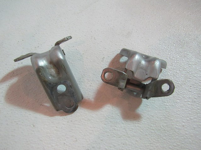 2010 Subaru WRX Hatchback Rear RH Passenger Door Hinges