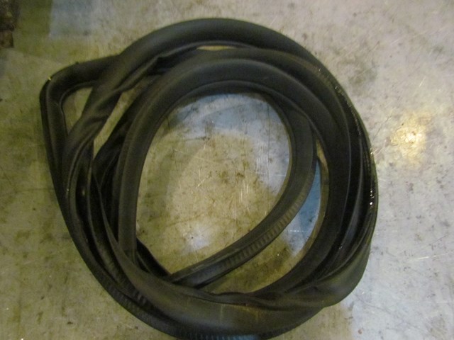 2010 Subaru WRX Hatchback Rear RH Passenger Door Seal