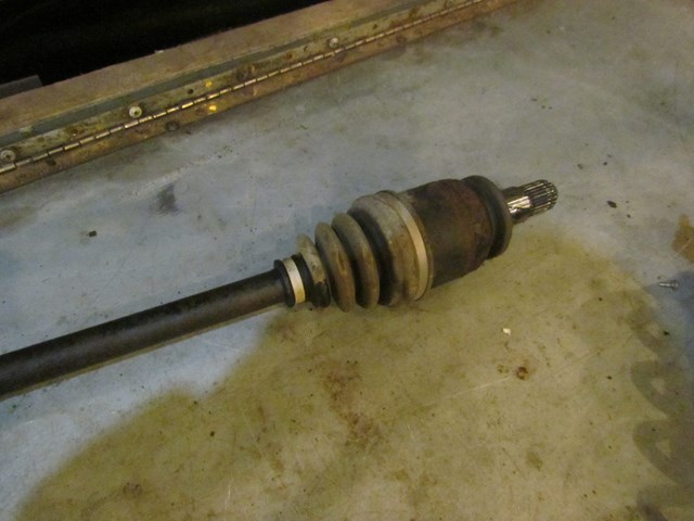 2010 Subaru WRX Hatchback Rear RH Passenger Axle