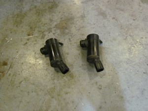 2010 Subaru WRX Hatchback Windshield Washer Pumps Set of 2 OEM