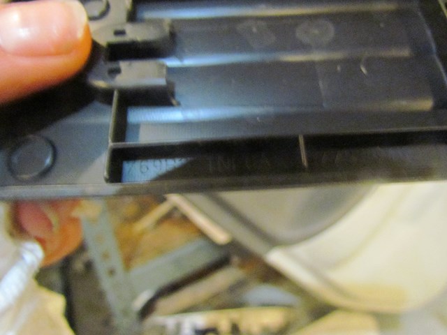 2010 Infiniti G37 Sedan Rear RH Passenger Door Sill