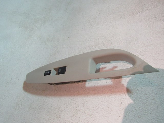 2010 Infiniti G37x Sedan Front RH Passenger Door Switch