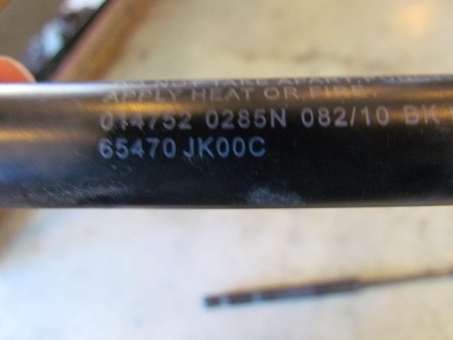 2010 Infiniti G37x Sedan Hood Strut Set of 2- 65470 JK00C