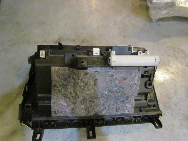 2010 Infiniti G37x Sedan RH Passenger Glove Box