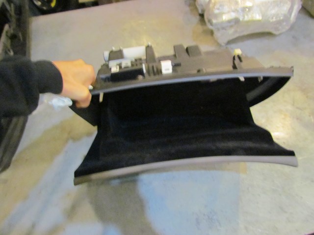 2010 Infiniti G37x Sedan RH Passenger Glove Box
