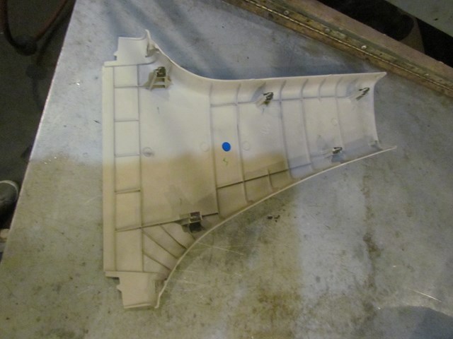 2010 Infiniti G37x Sedan RH Passenger Lower B Pillar Trim