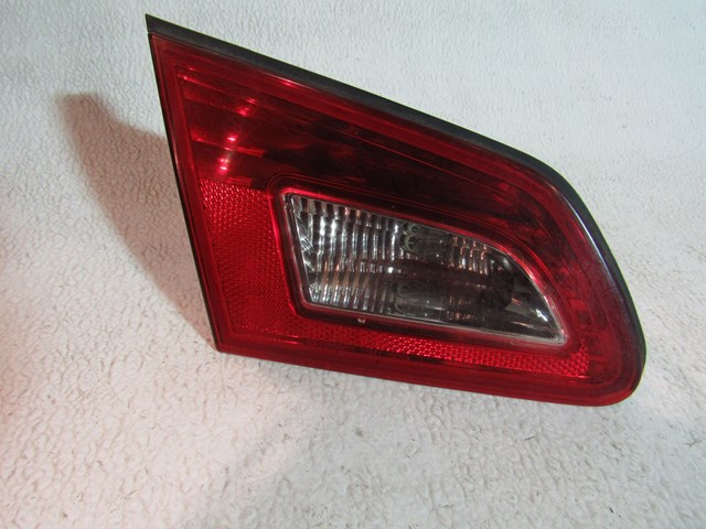  2009 2010 Infiniti G37x Sedan LH Driver Inner Trunk Mounted Tail Light