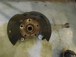 2010 Infiniti G37x Sedan Front RH Passenger Spindle