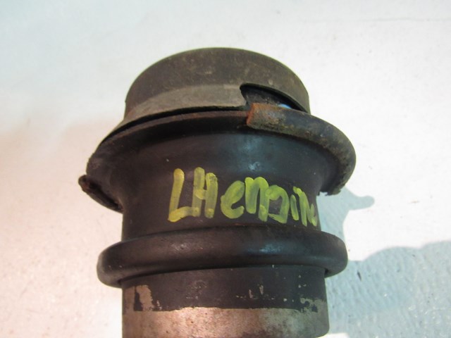 2010 Infiniti G37x Sedan LH Driver Engine Mount