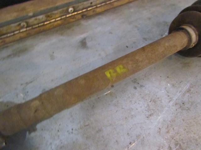 2010 Infiniti G37x Sedan Rear RH Passenger Axle