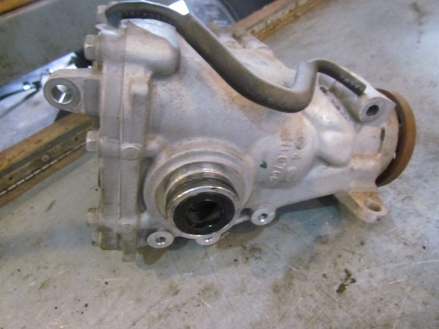 2010 Infiniti G37x Sedan Front Differential