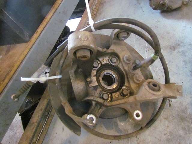 2010 Infiniti G37x Sedan Rear RH Passenger Spindle