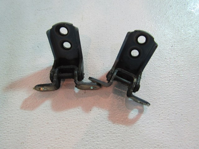2003 Infiniti G35 Coupe RH Passenger Door Hinge Set 