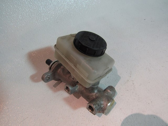 2003 Infiniti G35 Coupe Auto Trans Brake Master Cylinder