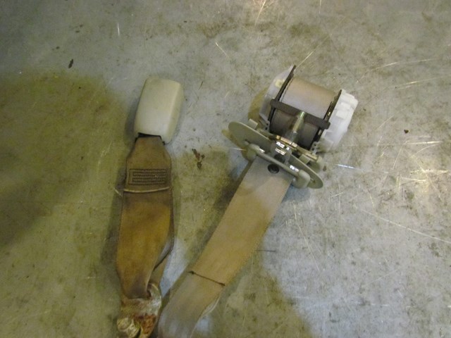 2003 Infiniti G35 Coupe Rear LH Driver Seat Belt & Buckle