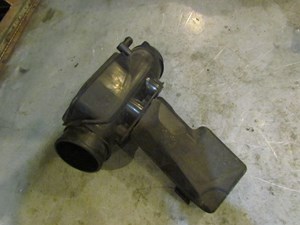 2003 Infiniti G35 Coupe Air Intake Tube