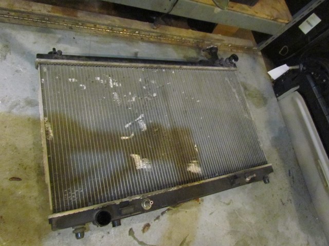 2003 Infiniti G35 Coupe Radiator w/Cap OEM