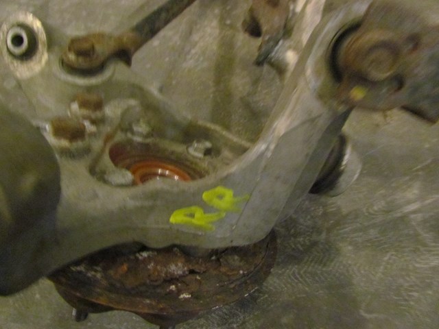 2003 Infiniti G35 Coupe Rear RH Spindle, Strut & Control Arms