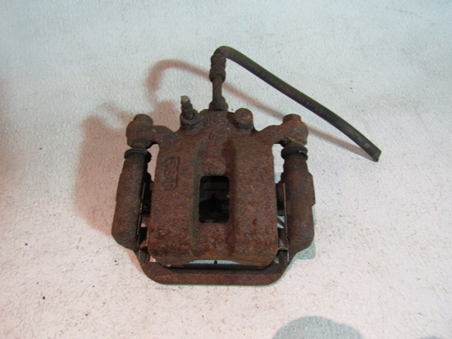 2003 Infiniti G35 Coupe Rear RH Passenger Caliper