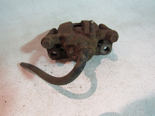 2003 Infiniti G35 Coupe Rear RH Passenger Caliper