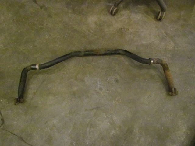 2003 Infiniti G35 Coupe Front Sway Bar