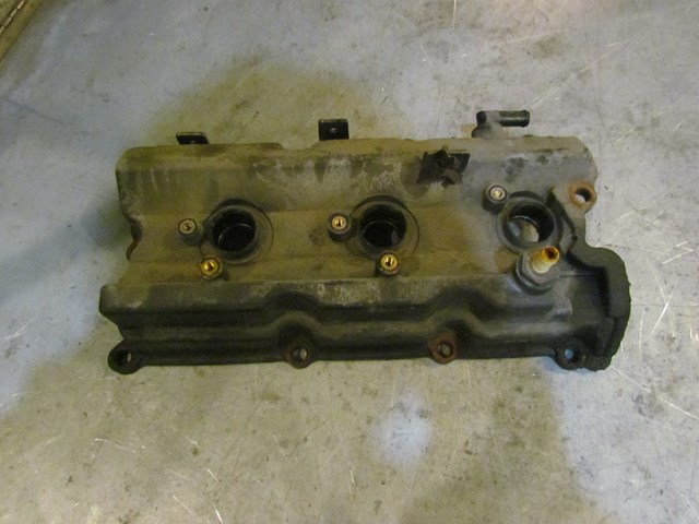 2003 Infiniti G35 Coupe RH Passenger Valve Cover
