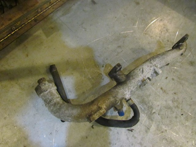2003 Infiniti G35 Coupe Coolant Crossover Pipe