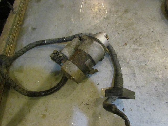 2003 Infiniti G35 Coupe Starter w/ Battery Cable