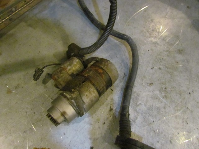 2003 Infiniti G35 Coupe Starter w/ Battery Cable
