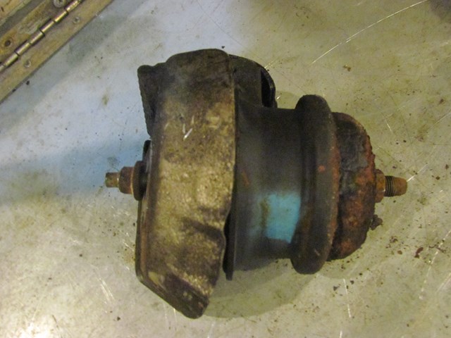 2003 Infiniti G35 Coupe LH Driver Engine Mount