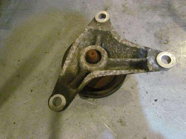 2003 Infiniti G35 Coupe Idler Pulley