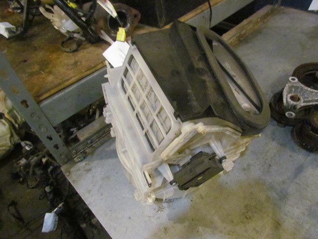 2003 Infiniti G35 Coupe Blower Motor Assy 27200 AM600