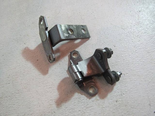 2007 2008 Infiniti G35 Sedan Rear LH Driver Door Hinges