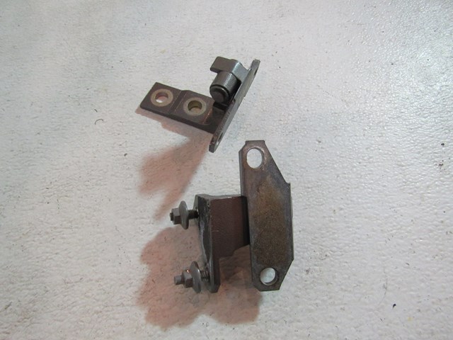 2007 2008 Infiniti G35 Sedan Rear LH Driver Door Hinges