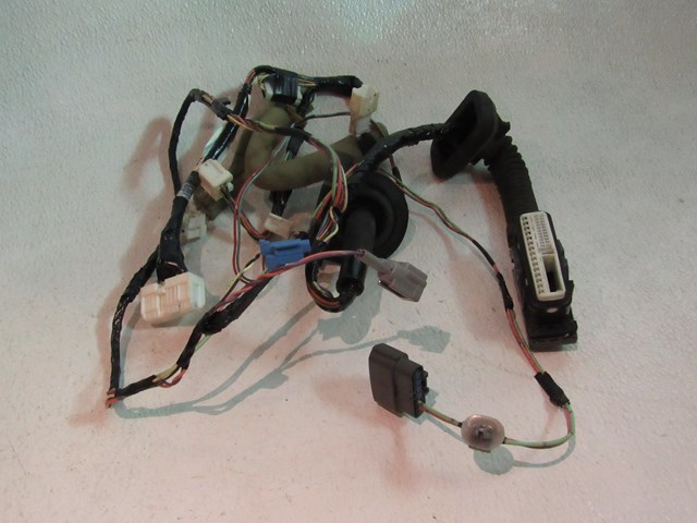 2007 Infiniti G35 Sedan Front RH Passenger Door Wiring 24124 JK60B
