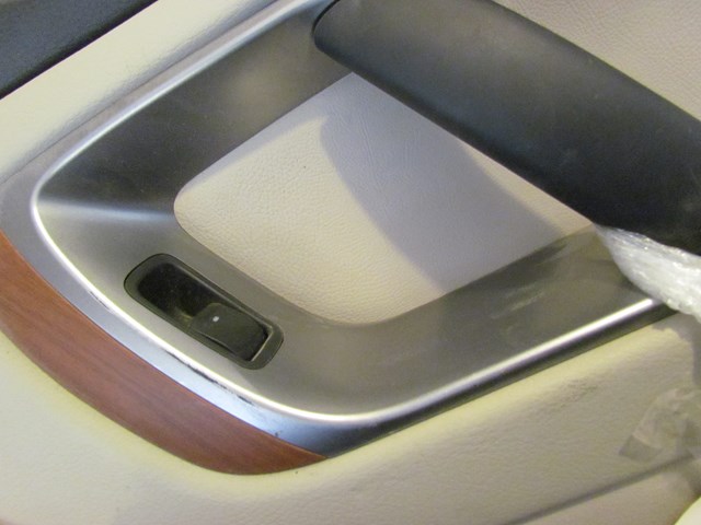 2005 Subaru Legacy GT Rear RH Passenger Door Panel--See Photos