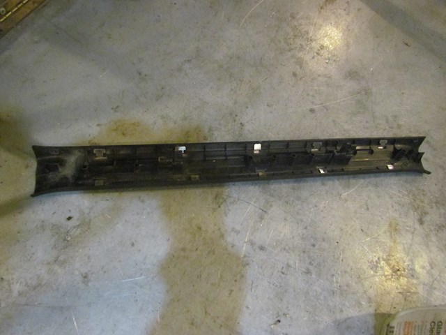 2010 Mazda SPEED3 Front RH Passenger Door Sill Kick Plate