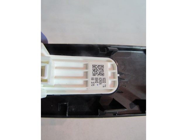 2010 Mazda SPEED3 Front RH Passenger Door Switch BBM2 66370