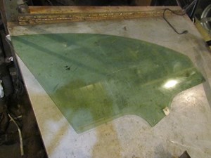 2010 Mazda SPEED3 Front RH Passenger Door Glass