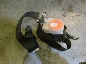 2010 Mazda Speed3 Front RH Passenger Seat Belt